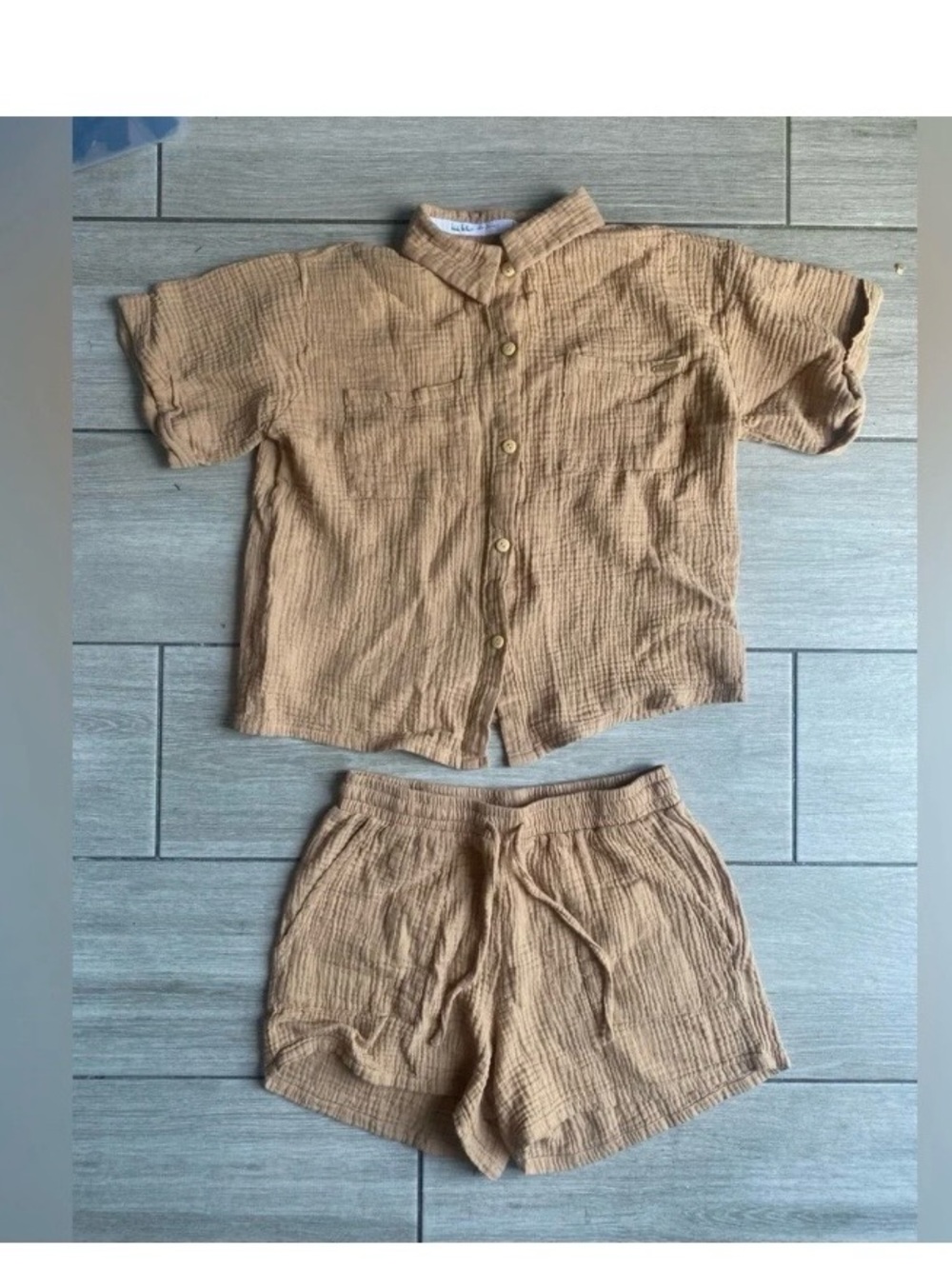 Nicole Miller Tan  Women’s set of 2 ,shorts and shirt Cover-Up size M - Picture 3 of 3